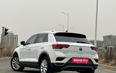 Volkswagen T-Roc I, 2021 год, 1 700 000 рублей, 4 фотография