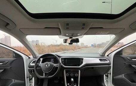 Volkswagen T-Roc I, 2021 год, 1 700 000 рублей, 7 фотография