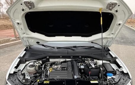 Volkswagen T-Roc I, 2021 год, 1 700 000 рублей, 16 фотография