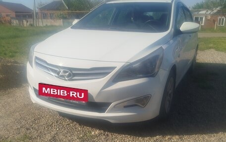Hyundai Solaris II рестайлинг, 2016 год, 1 050 000 рублей, 3 фотография