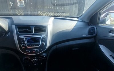 Hyundai Solaris II рестайлинг, 2016 год, 1 050 000 рублей, 1 фотография