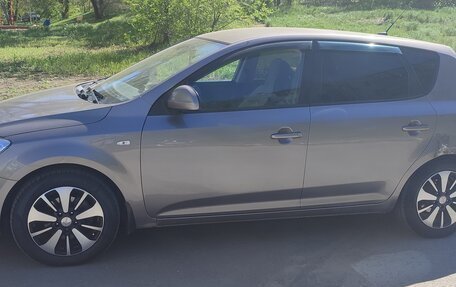 KIA cee'd I рестайлинг, 2009 год, 620 000 рублей, 2 фотография
