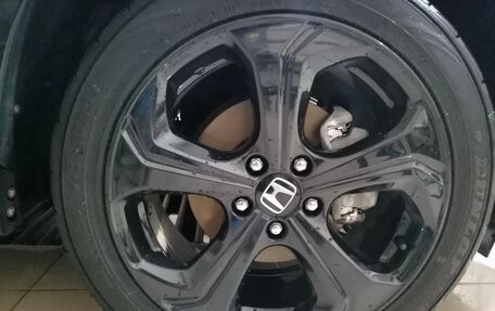 Honda Vezel, 2018 год, 2 200 000 рублей, 2 фотография
