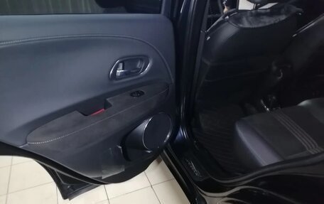 Honda Vezel, 2018 год, 2 200 000 рублей, 10 фотография