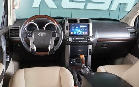 Toyota Land Cruiser Prado 150 рестайлинг 2, 2009 год, 3 129 000 рублей, 6 фотография