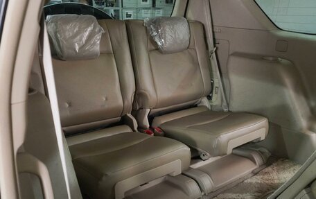 Toyota Land Cruiser Prado 150 рестайлинг 2, 2009 год, 3 129 000 рублей, 9 фотография