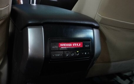 Toyota Land Cruiser Prado 150 рестайлинг 2, 2009 год, 3 129 000 рублей, 15 фотография