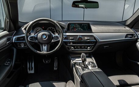 BMW 5 серия, 2018 год, 2 690 000 рублей, 6 фотография