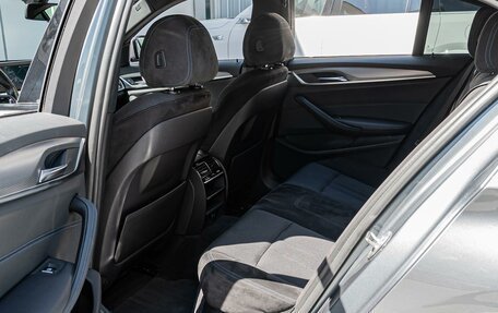 BMW 5 серия, 2018 год, 2 690 000 рублей, 11 фотография