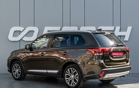 Mitsubishi Outlander III рестайлинг 3, 2018 год, 2 180 000 рублей, 2 фотография