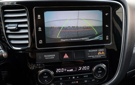 Mitsubishi Outlander III рестайлинг 3, 2018 год, 2 180 000 рублей, 20 фотография