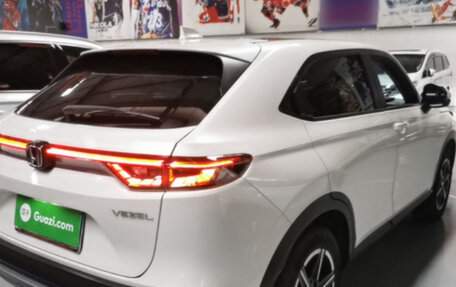 Honda Vezel, 2023 год, 1 786 000 рублей, 4 фотография