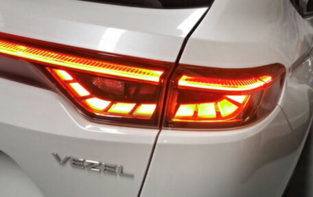 Honda Vezel, 2023 год, 1 786 000 рублей, 6 фотография