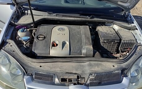 Volkswagen Golf V, 2004 год, 500 000 рублей, 7 фотография