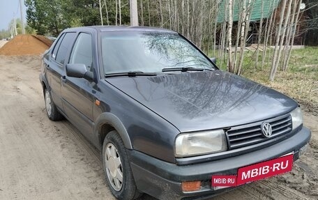 Volkswagen Vento, 1992 год, 110 000 рублей, 3 фотография