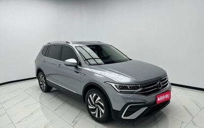 Volkswagen Tiguan II, 2023 год, 2 574 900 рублей, 1 фотография