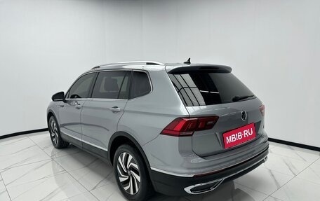 Volkswagen Tiguan II, 2023 год, 2 574 900 рублей, 6 фотография