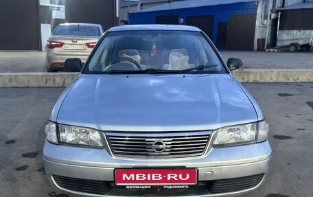 Nissan Sunny B15, 2000 год, 335 000 рублей, 1 фотография