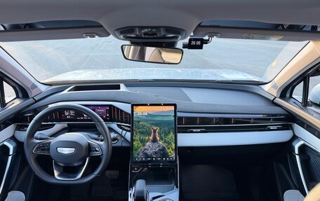 Geely Atlas, 2023 год, 3 300 000 рублей, 9 фотография