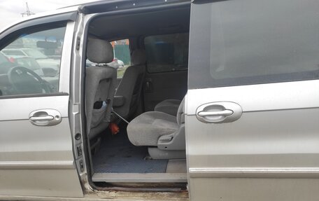 KIA Carnival III, 2004 год, 500 000 рублей, 6 фотография