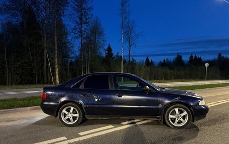 Audi A4, 1995 год, 300 000 рублей, 4 фотография