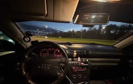 Audi A4, 1995 год, 300 000 рублей, 5 фотография