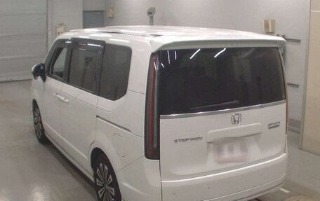 Honda Stepwgn, 2023 год, 2 640 000 рублей, 5 фотография