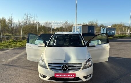 Mercedes-Benz B-Класс, 2013 год, 1 150 000 рублей, 33 фотография