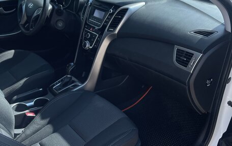 Hyundai i30 II рестайлинг, 2012 год, 899 000 рублей, 6 фотография