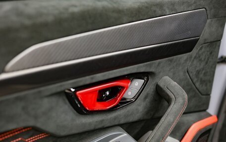 Lamborghini Urus I, 2023 год, 41 355 000 рублей, 19 фотография