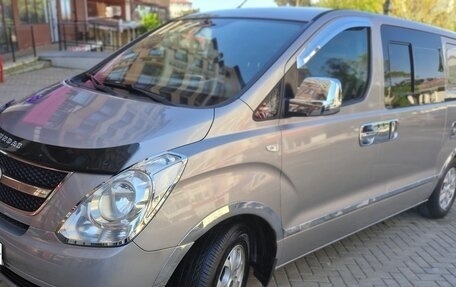 Hyundai Grand Starex Grand Starex I рестайлинг 2, 2014 год, 1 850 000 рублей, 1 фотография