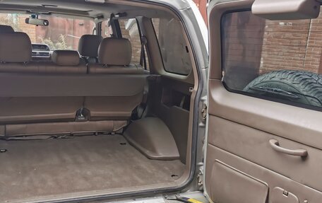 Toyota Land Cruiser Prado 90 рестайлинг, 2001 год, 1 570 000 рублей, 5 фотография