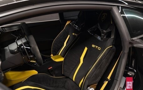Lamborghini Huracán, 2023 год, 29 283 000 рублей, 7 фотография