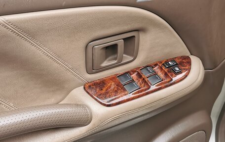 Toyota Land Cruiser Prado 90 рестайлинг, 2001 год, 1 570 000 рублей, 8 фотография