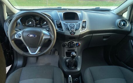 Ford Fiesta, 2016 год, 680 000 рублей, 9 фотография