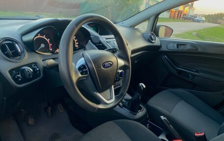 Ford Fiesta, 2016 год, 680 000 рублей, 8 фотография