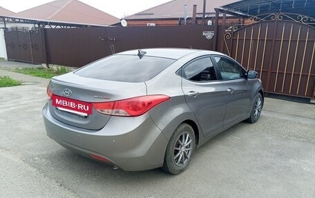 Hyundai Avante, 2011 год, 840 000 рублей, 3 фотография