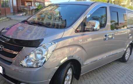 Hyundai Grand Starex Grand Starex I рестайлинг 2, 2014 год, 1 850 000 рублей, 19 фотография