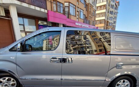 Hyundai Grand Starex Grand Starex I рестайлинг 2, 2014 год, 1 850 000 рублей, 38 фотография