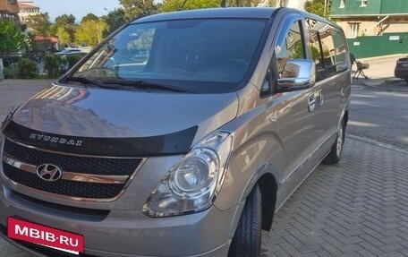 Hyundai Grand Starex Grand Starex I рестайлинг 2, 2014 год, 1 850 000 рублей, 35 фотография