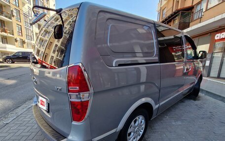 Hyundai Grand Starex Grand Starex I рестайлинг 2, 2014 год, 1 850 000 рублей, 40 фотография