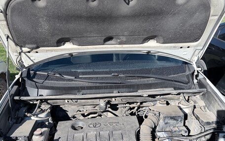 Toyota RAV4, 2014 год, 1 350 000 рублей, 6 фотография