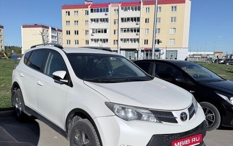 Toyota RAV4, 2014 год, 1 350 000 рублей, 2 фотография