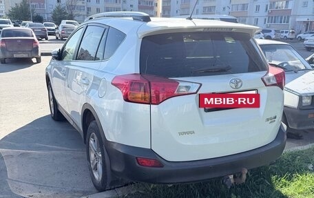 Toyota RAV4, 2014 год, 1 350 000 рублей, 5 фотография
