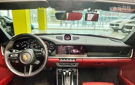 Porsche 911, 2024 год, 18 140 010 рублей, 10 фотография