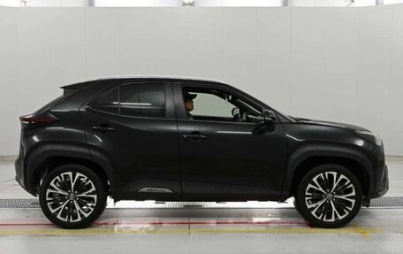 Toyota Yaris Cross, 2022 год, 1 504 000 рублей, 3 фотография