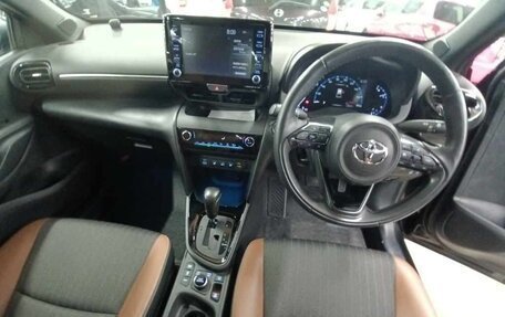 Toyota Yaris Cross, 2022 год, 1 504 000 рублей, 11 фотография