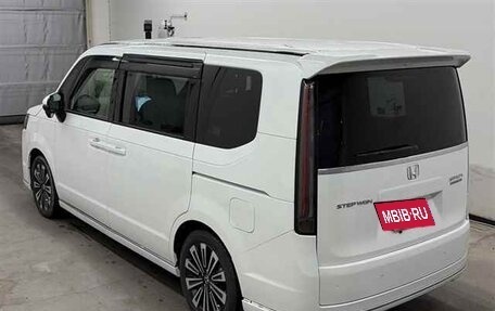 Honda Stepwgn, 2024 год, 2 454 999 рублей, 3 фотография