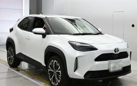 Toyota Yaris Cross, 2023 год, 1 634 000 рублей, 4 фотография