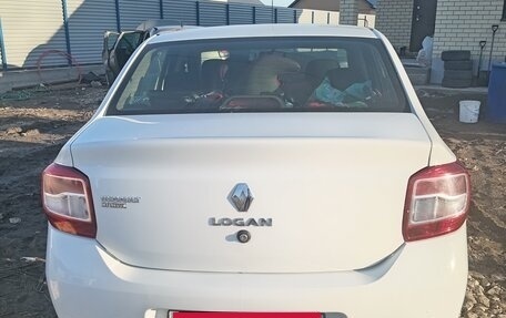 Renault Logan II, 2018 год, 710 000 рублей, 8 фотография